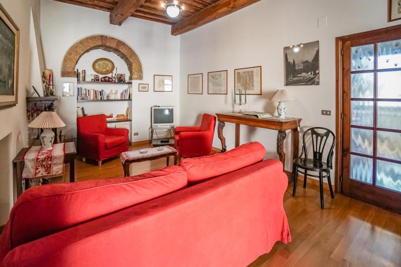 Ogni finestra è un quadro - appartamento ad Assisi Esterno foto
